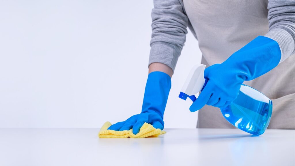 vantagens de terceirizar serviços de limpeza